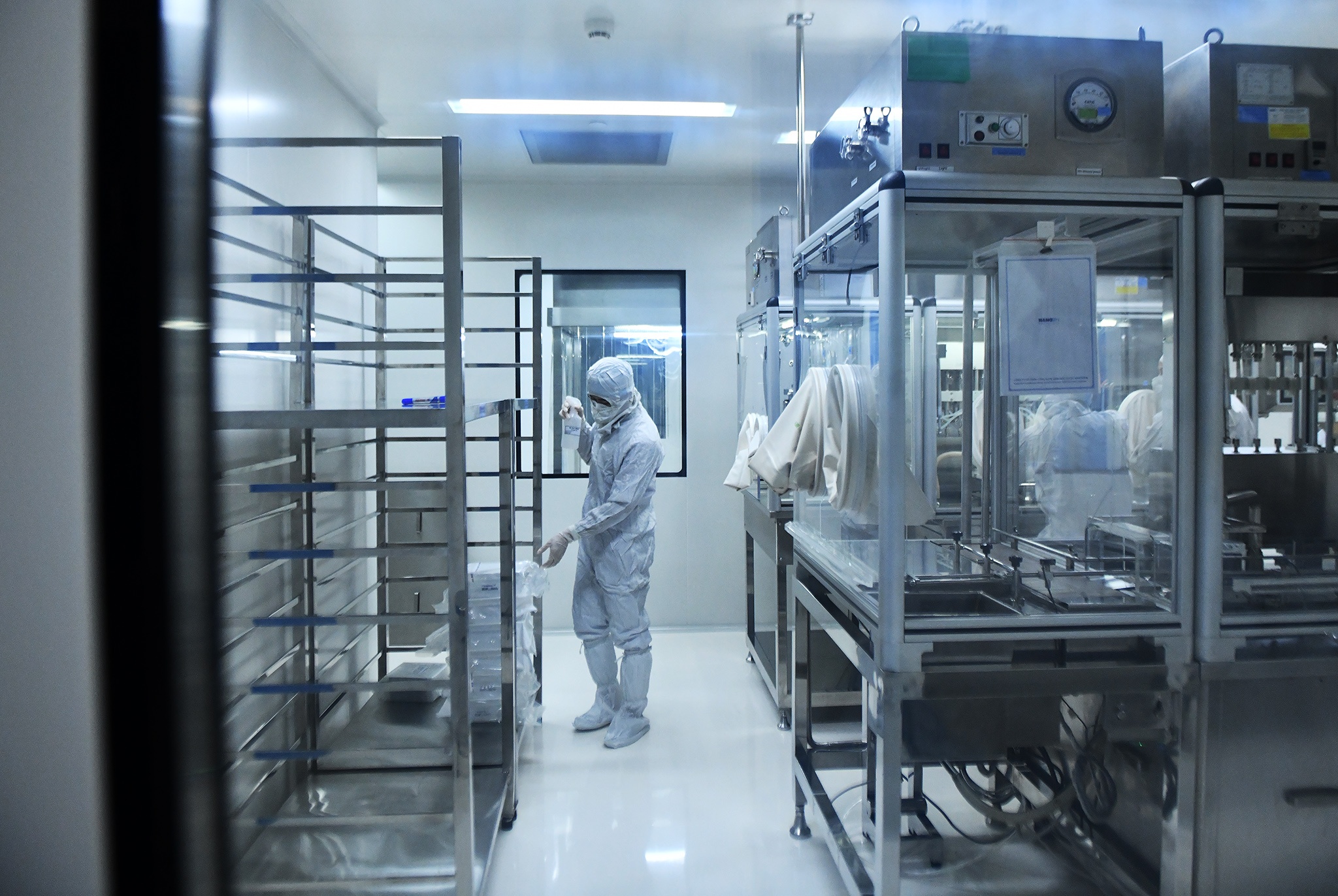 Chu tich nuoc Nguyen Xuan Phuc anh 3