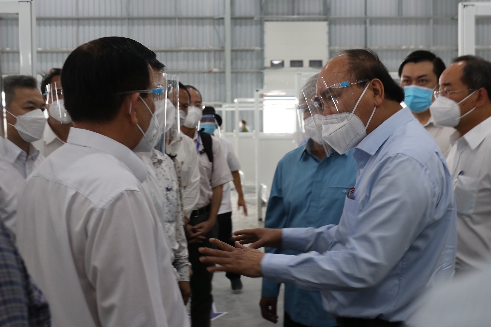 Chu tich nuoc Nguyen Xuan Phuc anh 2