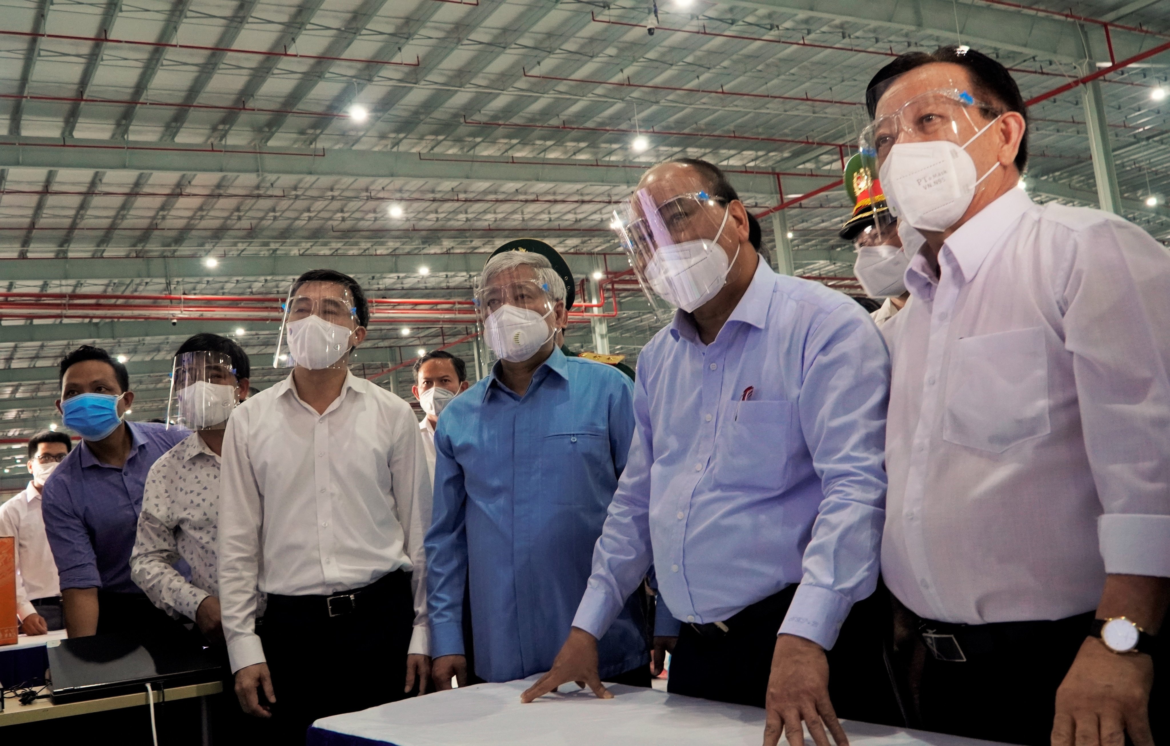 Chu tich nuoc Nguyen Xuan Phuc anh 2