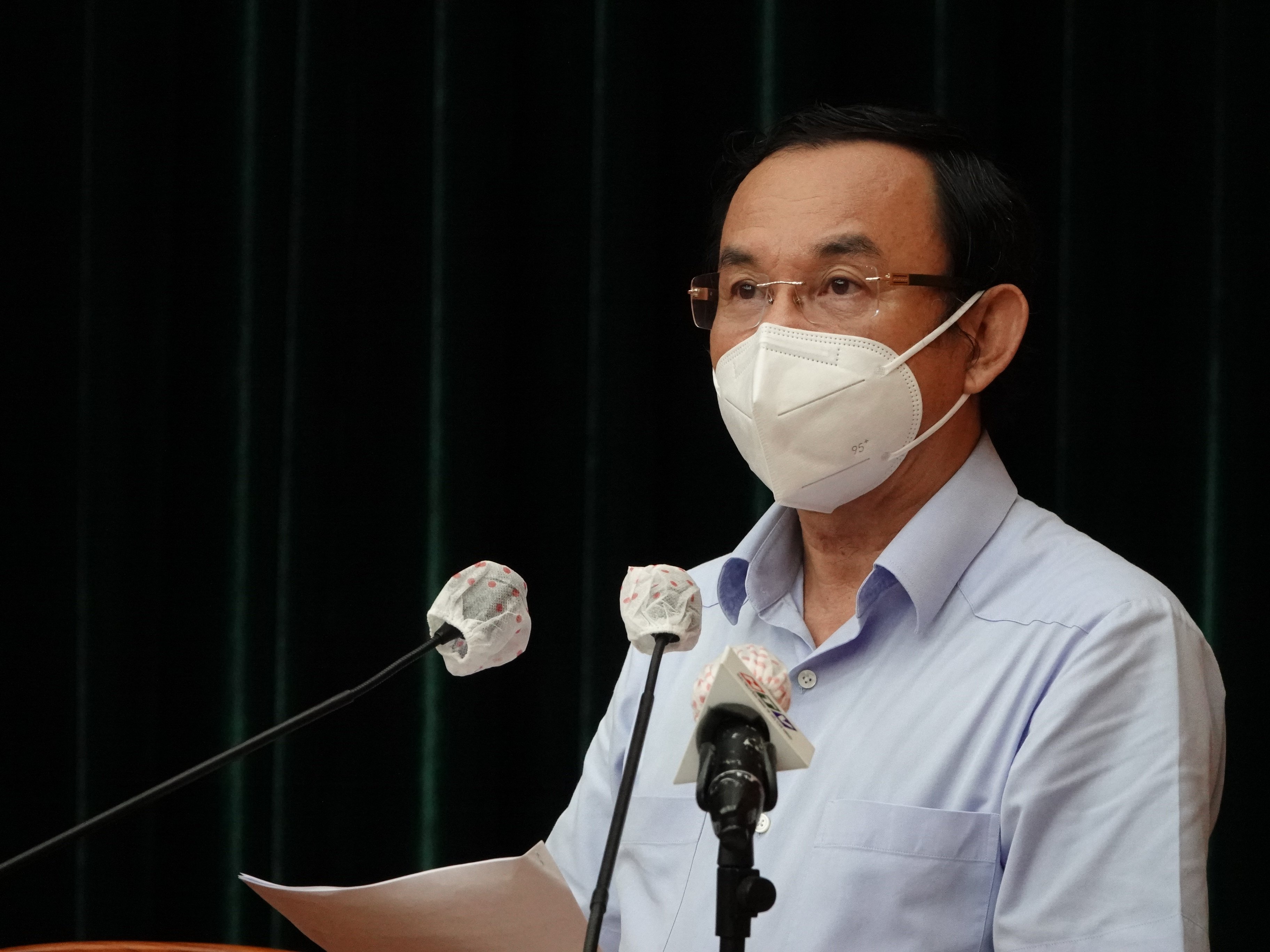 TP.HCM tiep tuc gian cach xa hoi anh 1