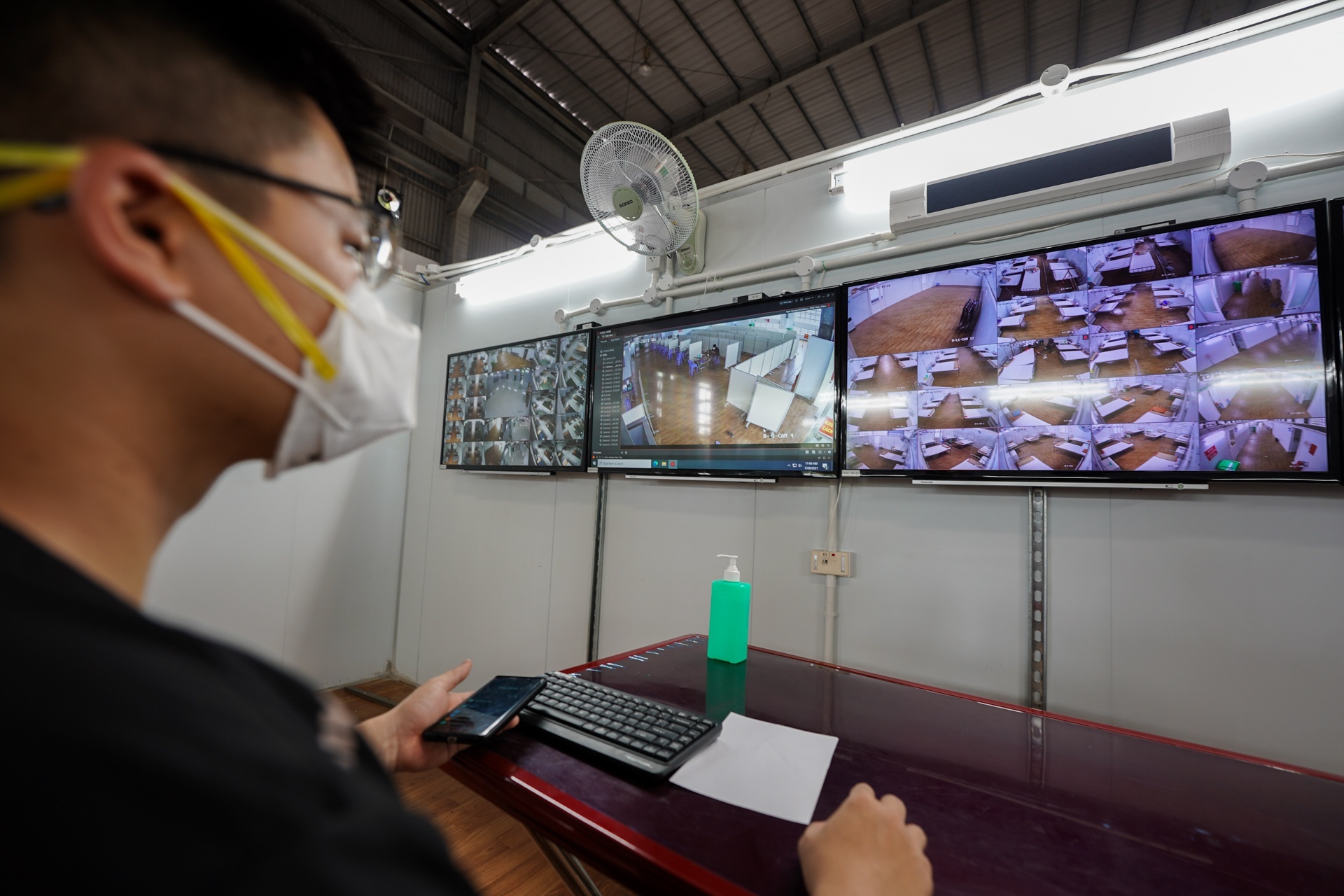 luc luong chong dich tai TP.HCM anh 2