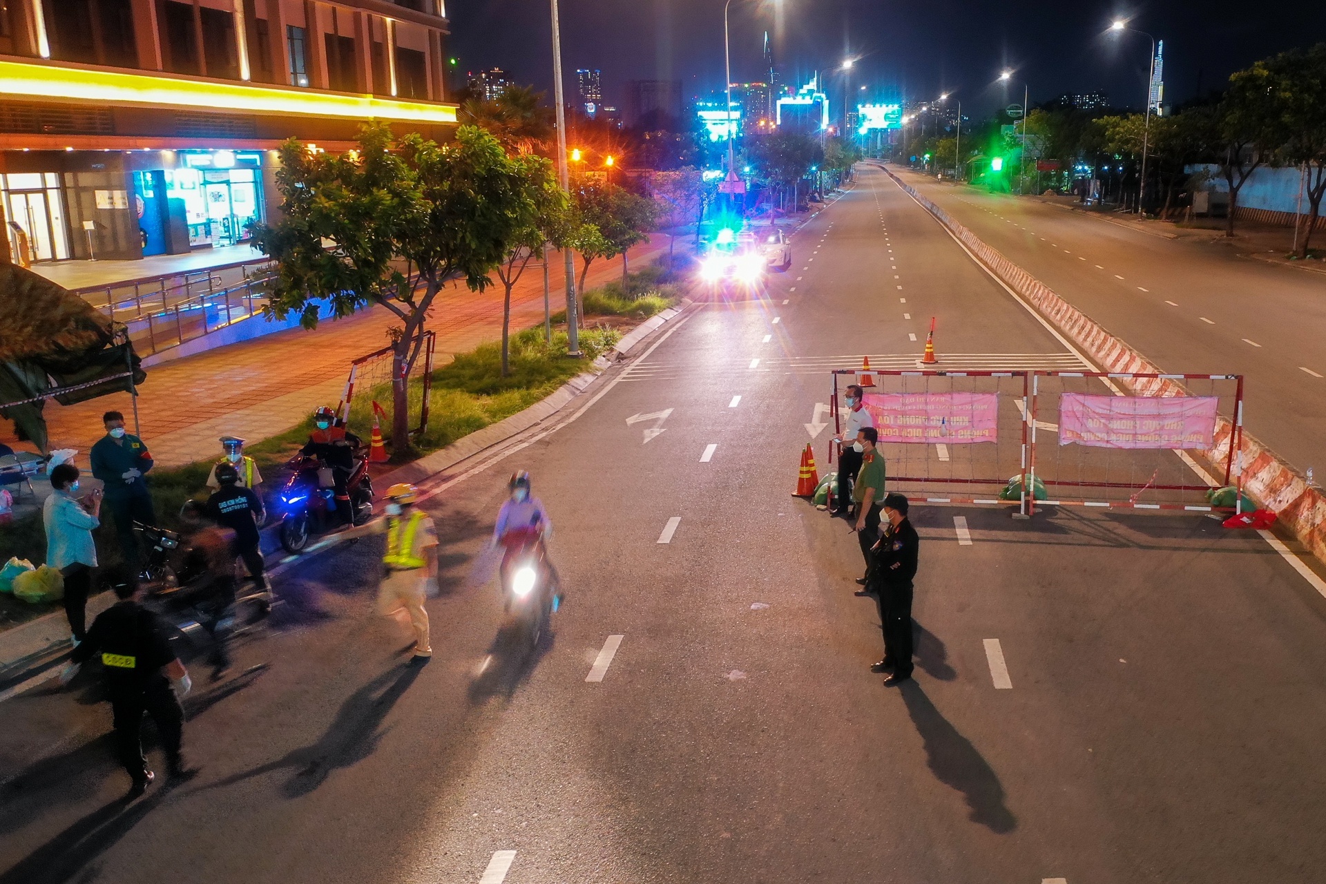 dich vu buu chinh anh 1