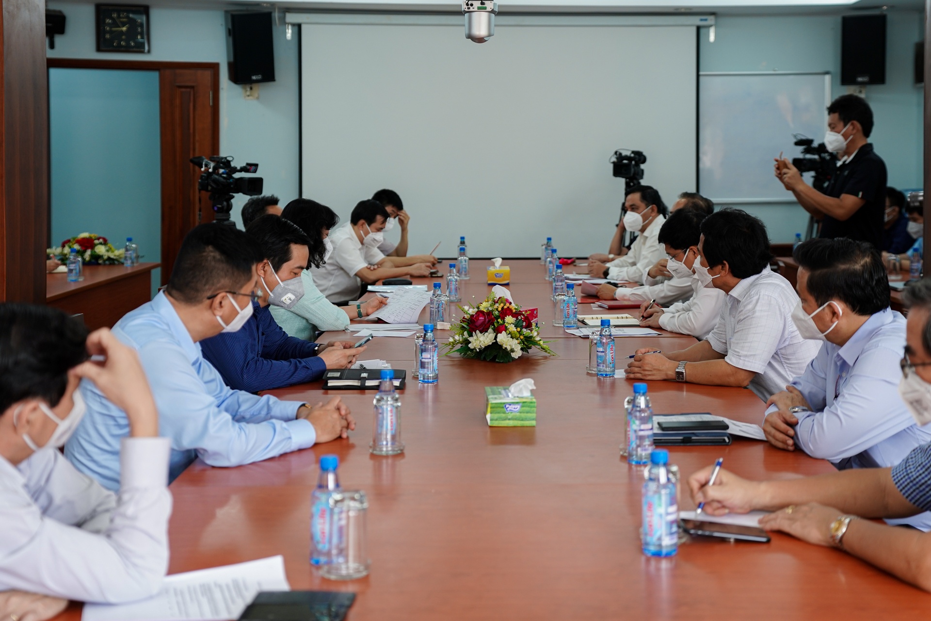 mo hinh 3 tai cho anh 1