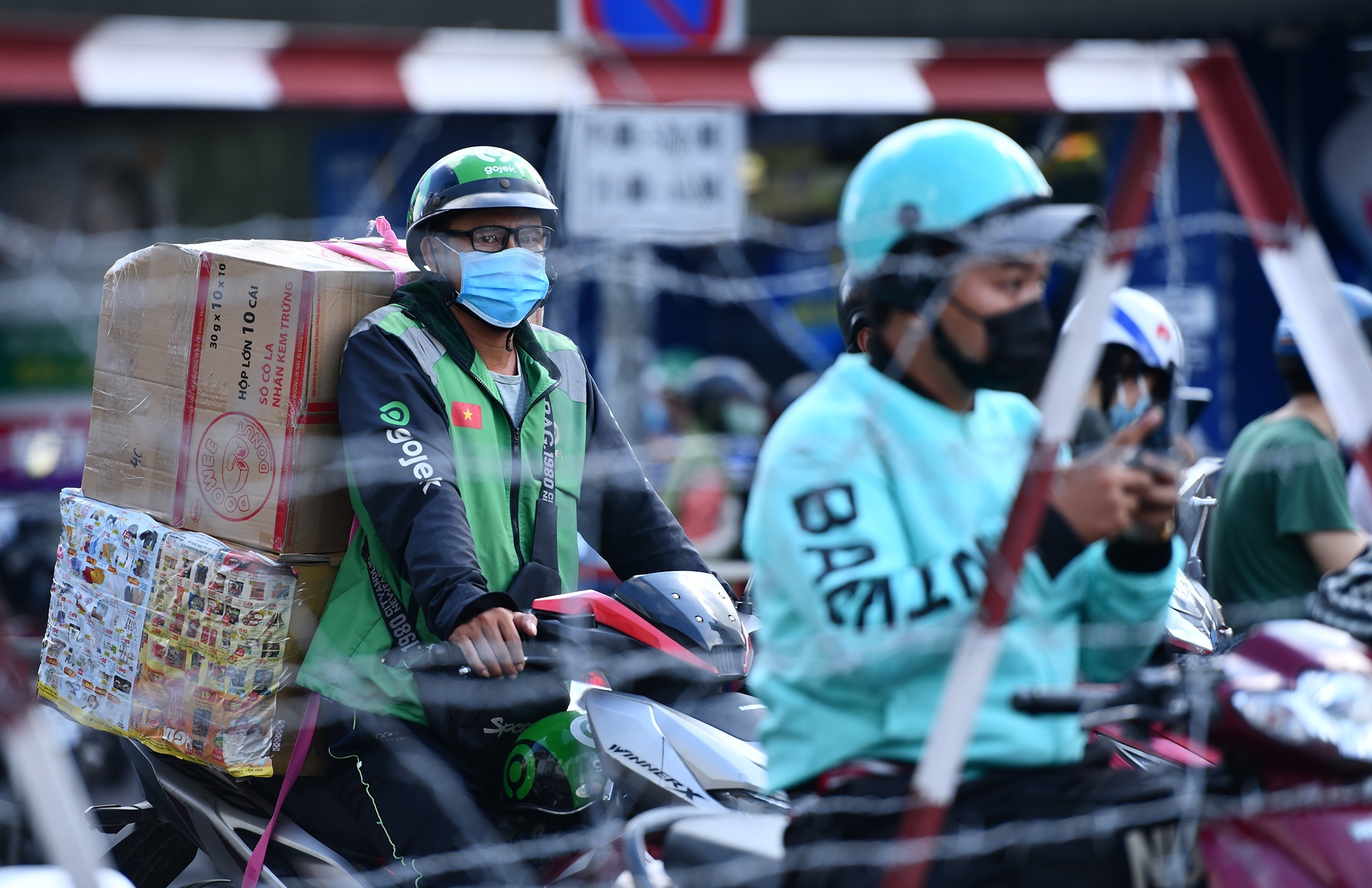 TP.HCM tiep tuc thuc hien Chi thi 16 den 15/9, shipper duoc hoat dong hinh anh