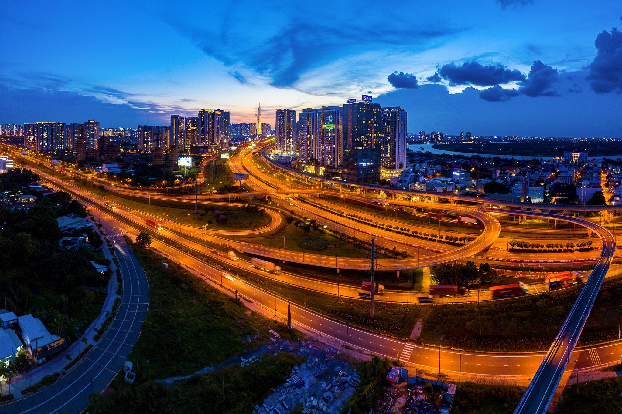 gian cach xa hoi tai TP.HCM anh 1