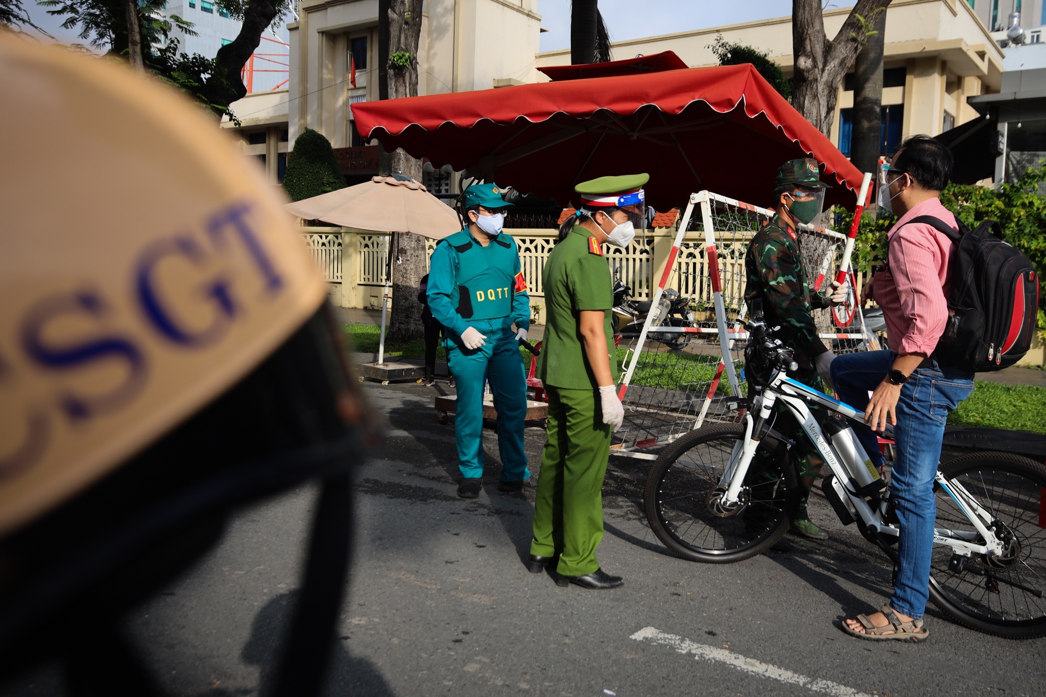 tiem vaccine cho nguoi dan TP.HCM anh 1