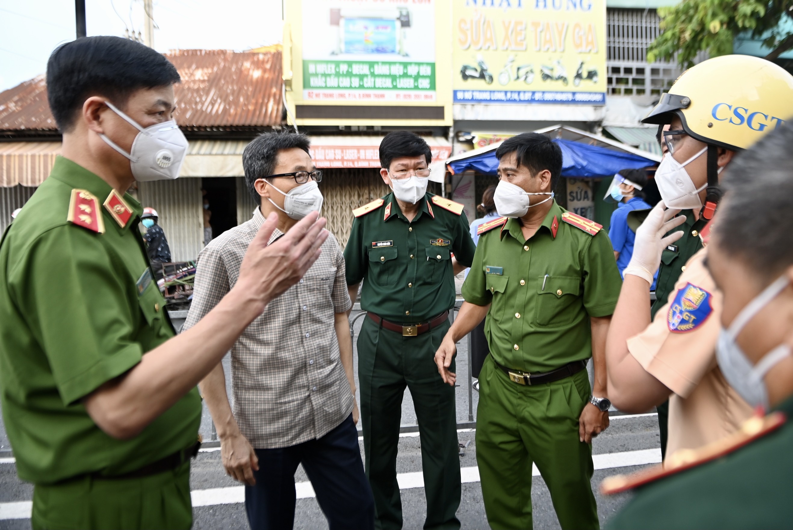 Pho thu tuong Vu Duc Dam tai TP.HCM anh 2