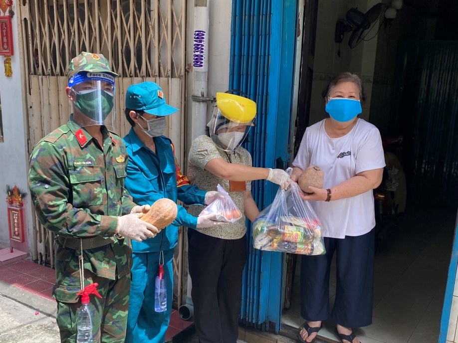 Nguoi kho khan goi Tong dai 1022, Trung tam An sinh lap tuc ho tro hinh anh