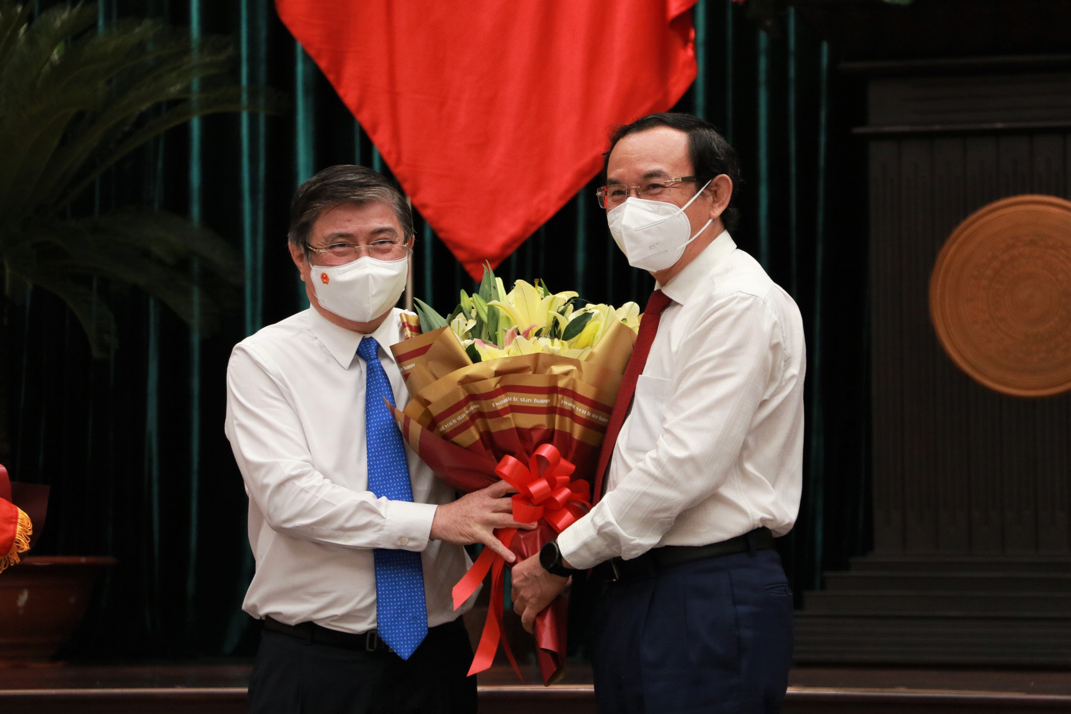 Bau ong Phan Van Mai lam Chu tich UBND TP.HCM anh 1