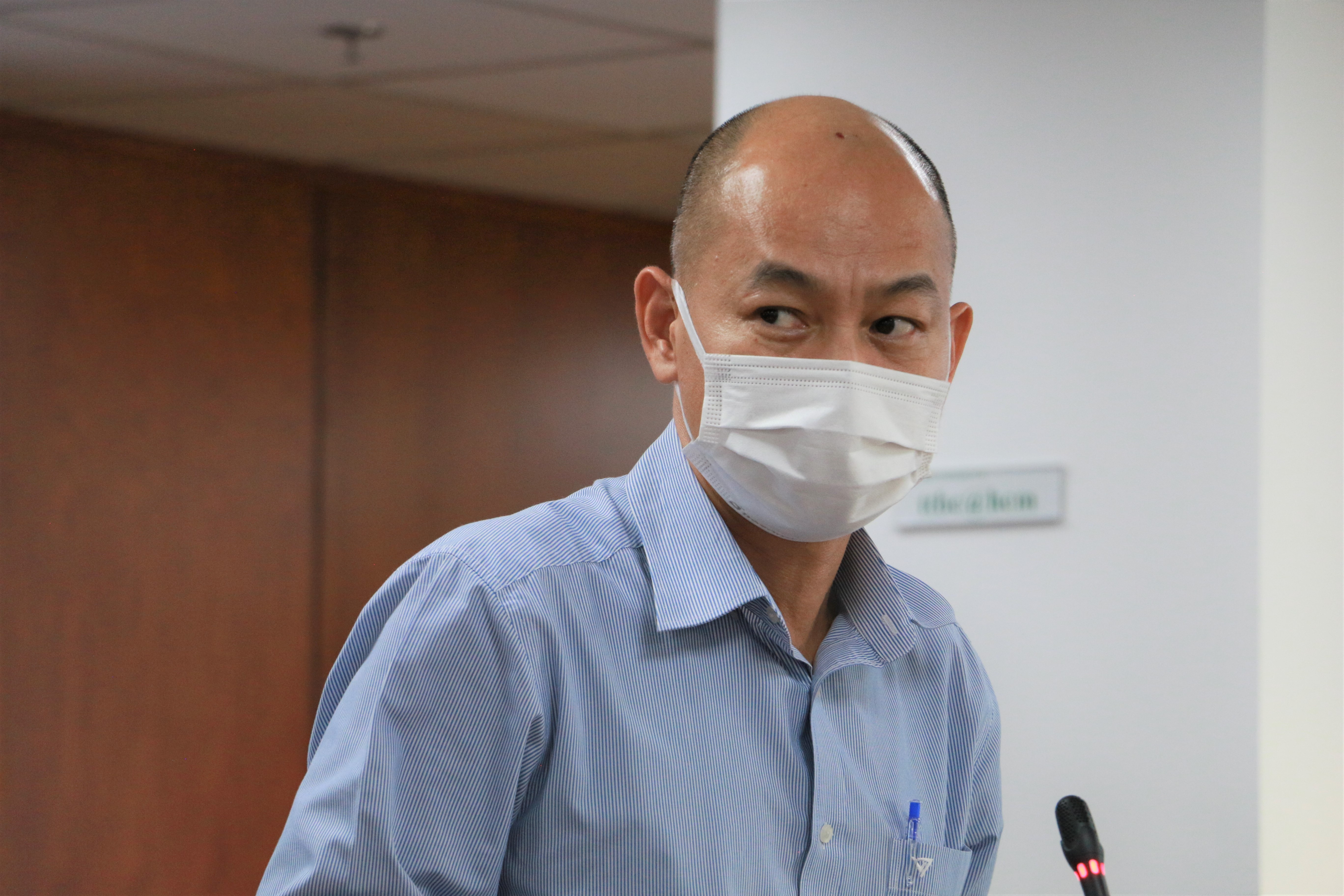 siet chat gian cach xa hoi anh 1