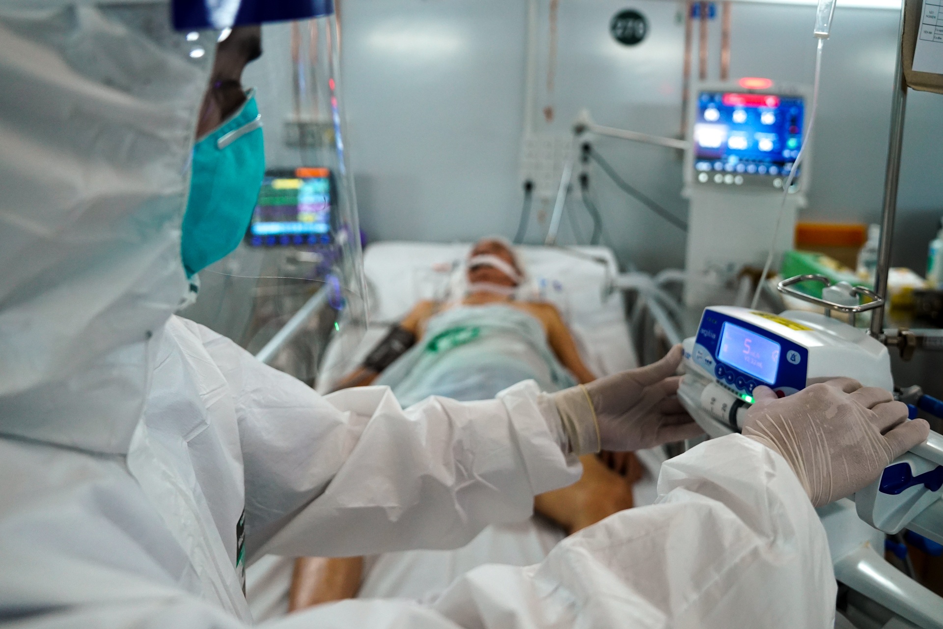 So Y te TP.HCM: Nho thuoc dieu tri, F0 chuyen nang giam dang ke hinh anh