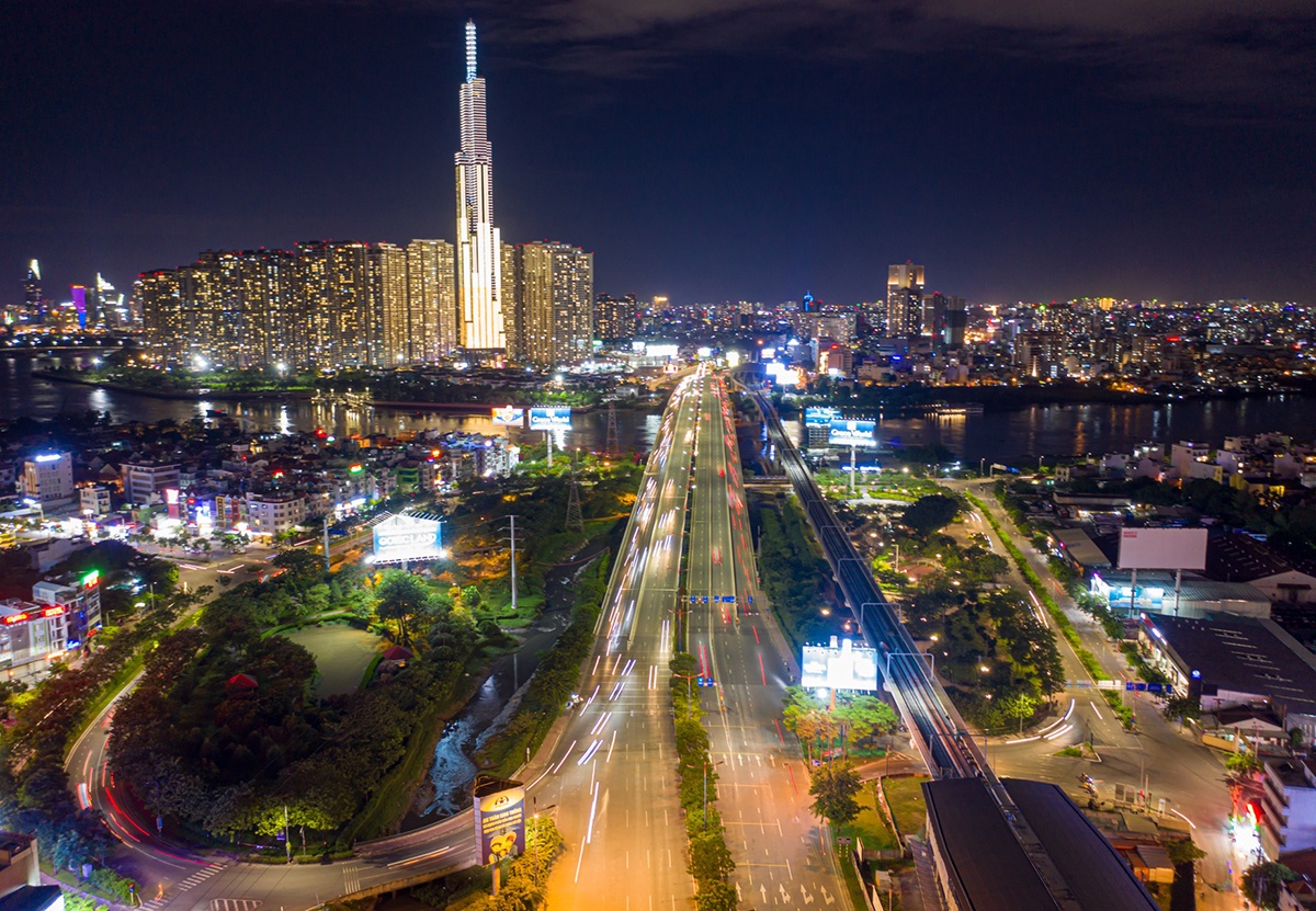 TP.HCM tiep tuc gian cach xa hoi den cuoi thang 9 hinh anh