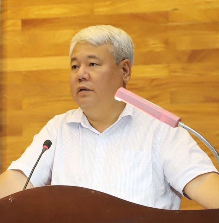 quan 7 pha rao chong dich anh 1