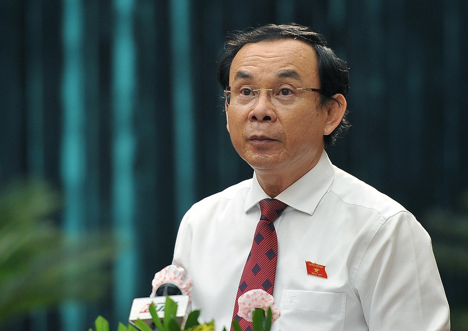 Bi thu TP.HCM noi ly do can them 2 tuan de kiem soat dich hinh anh