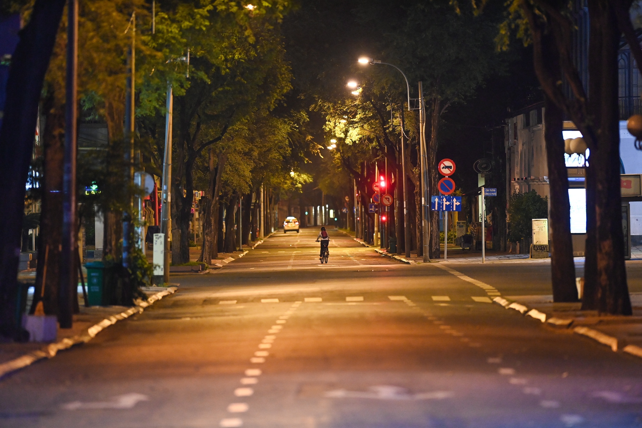 gian cach xa hoi tai TP.HCM anh 4