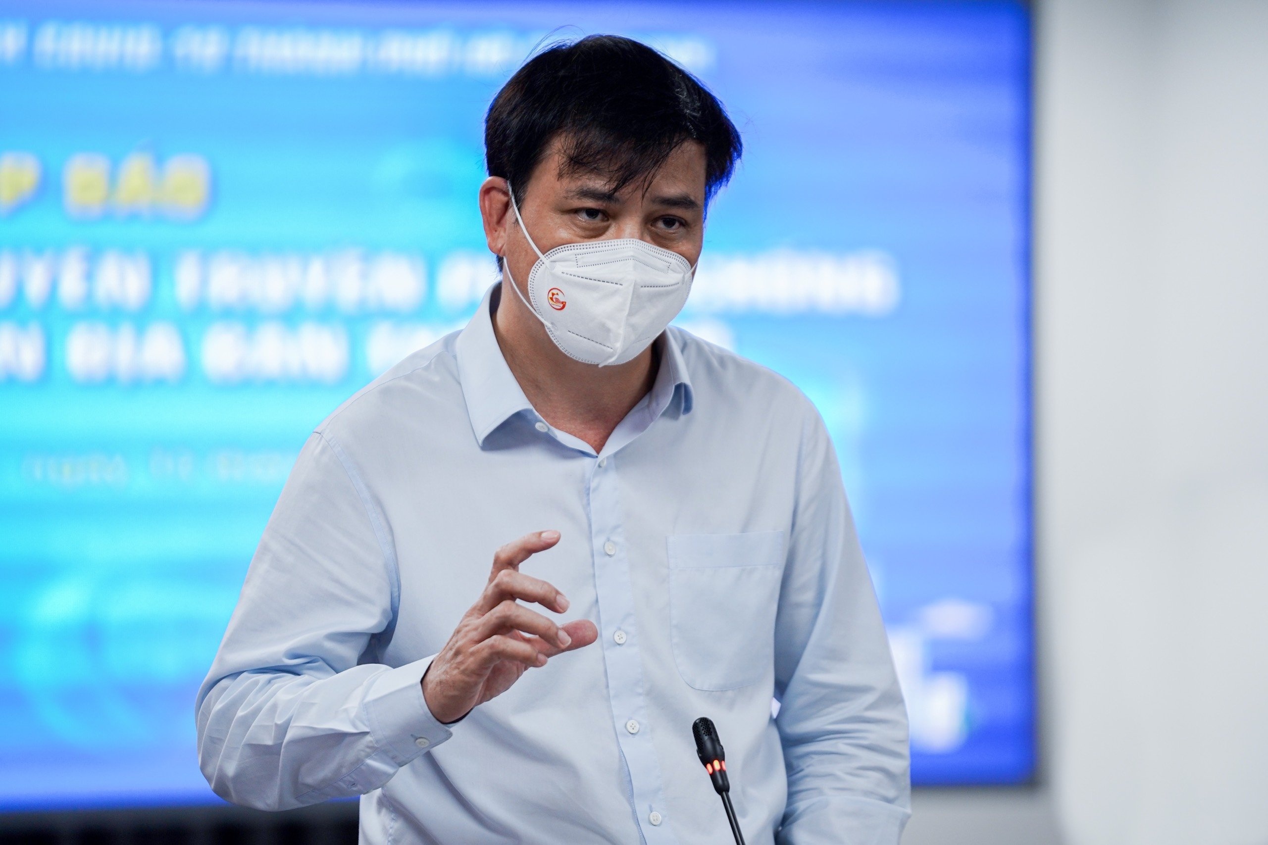 gian cach xa hoi tai TP.HCM anh 2