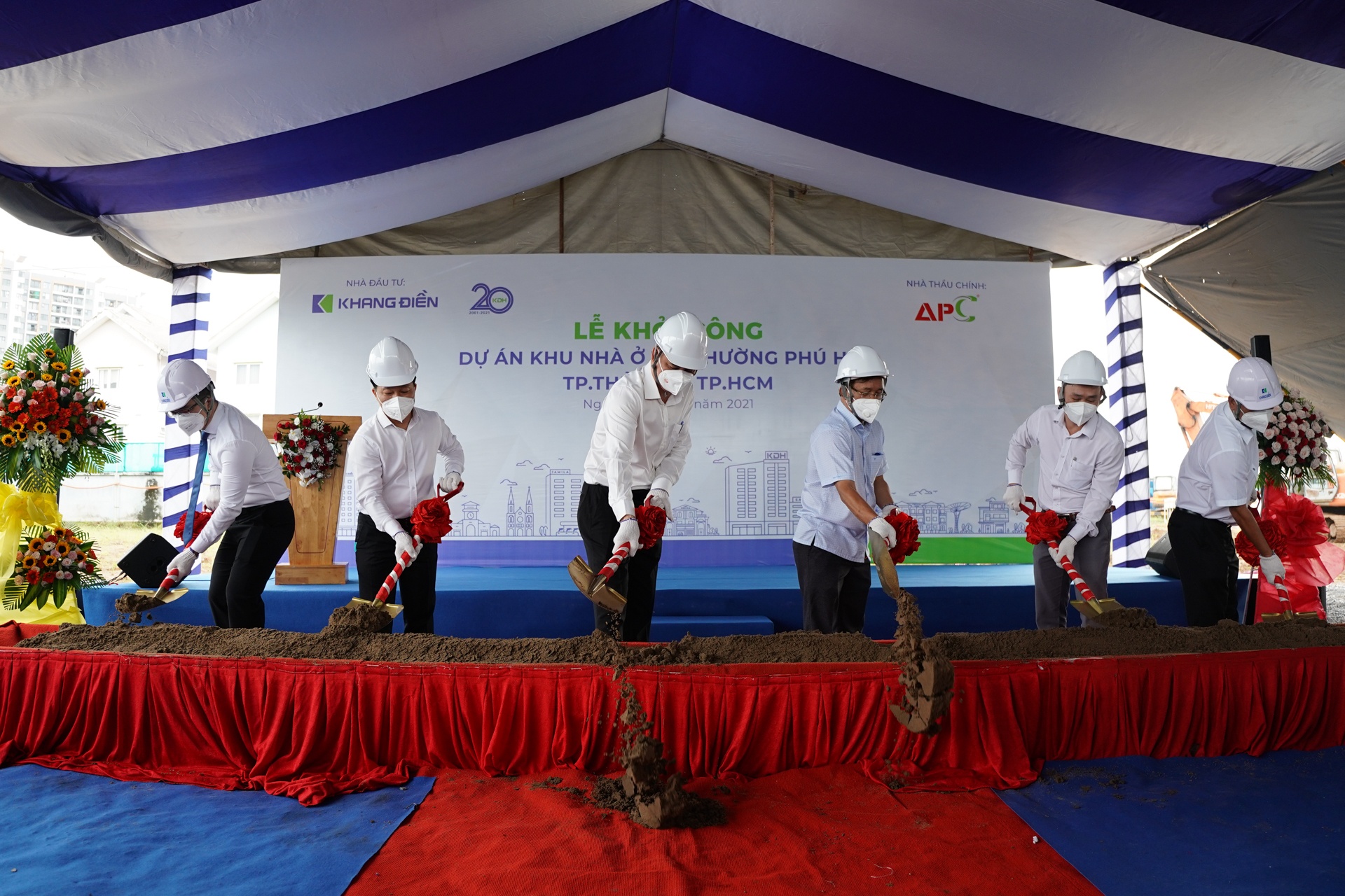 tai khoi dong cong trinh xay dung anh 2