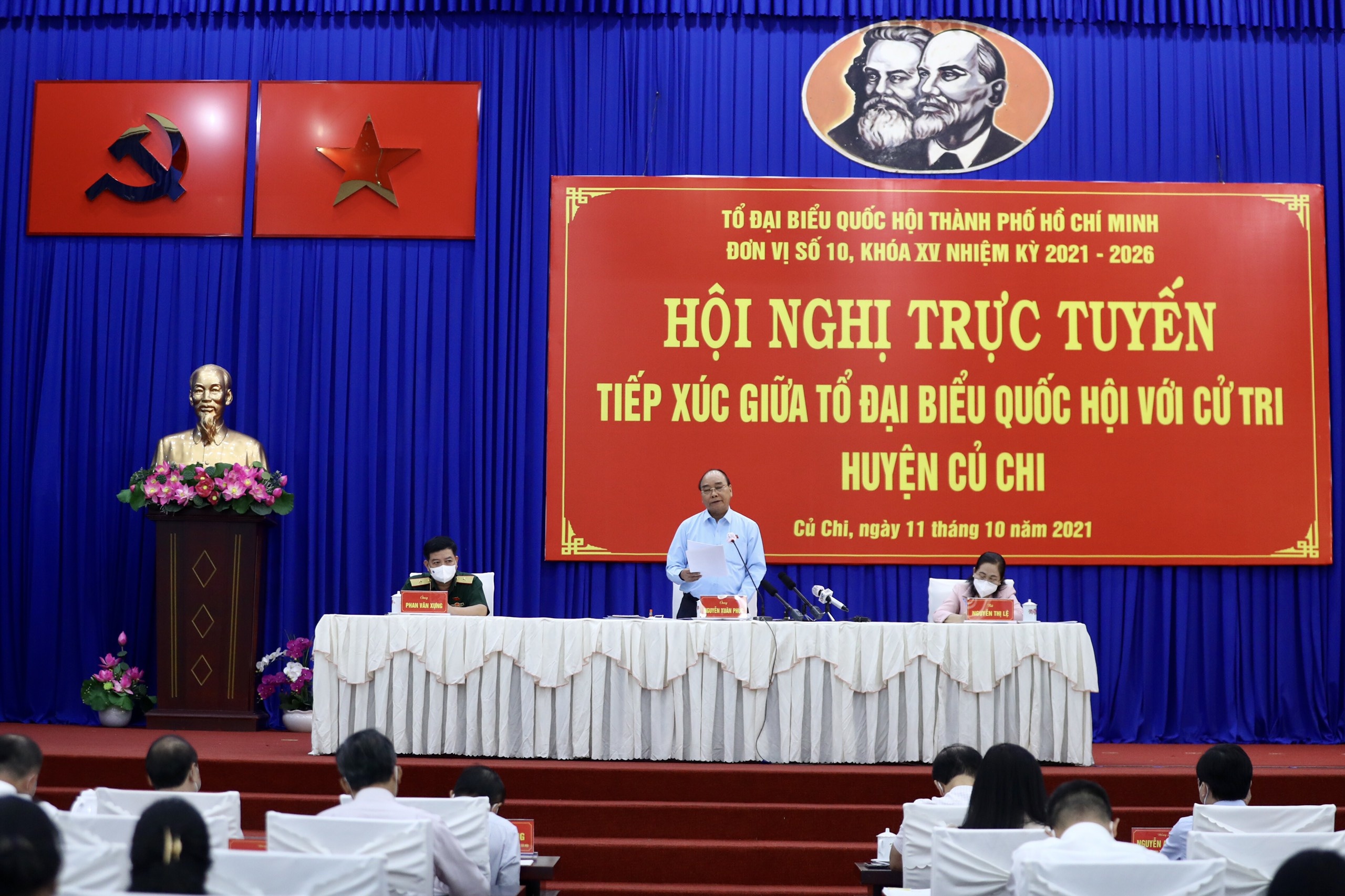 Chu tich nuoc Nguyen Xuan Phuc anh 1