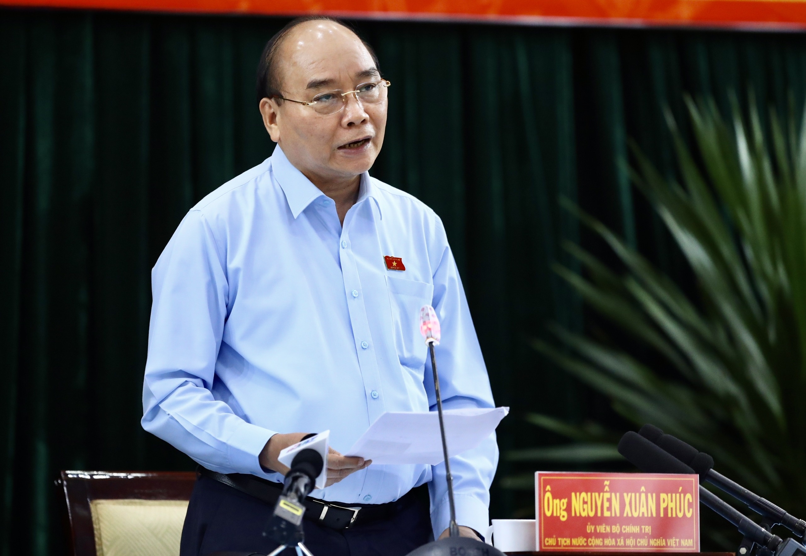 dai bieu Quoc hoi tiep xuc cu tri anh 1