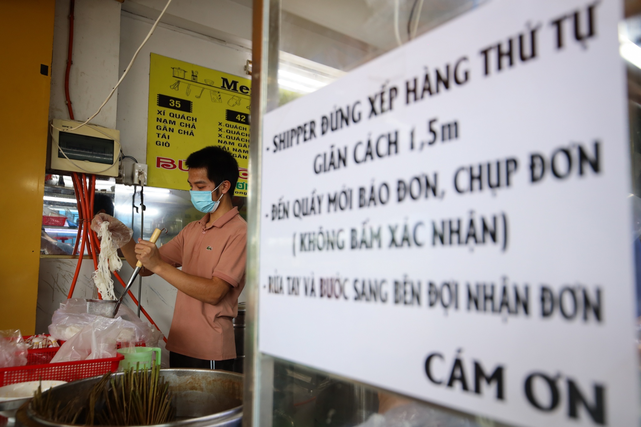 Ly do TP.HCM chua cong bo cap do dich theo Nghi quyet 128 hinh anh