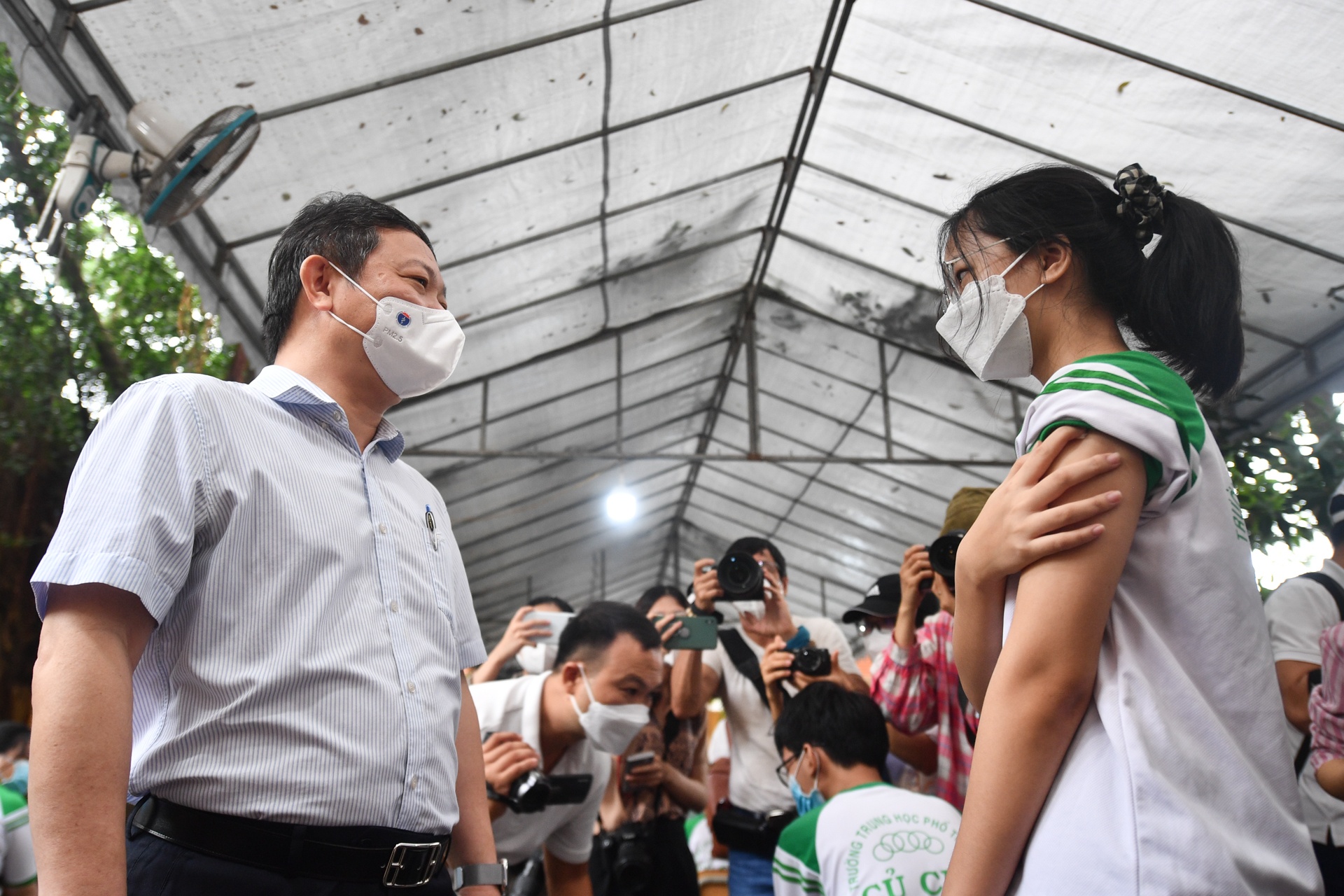 tiem vaccine cho tre em anh 1