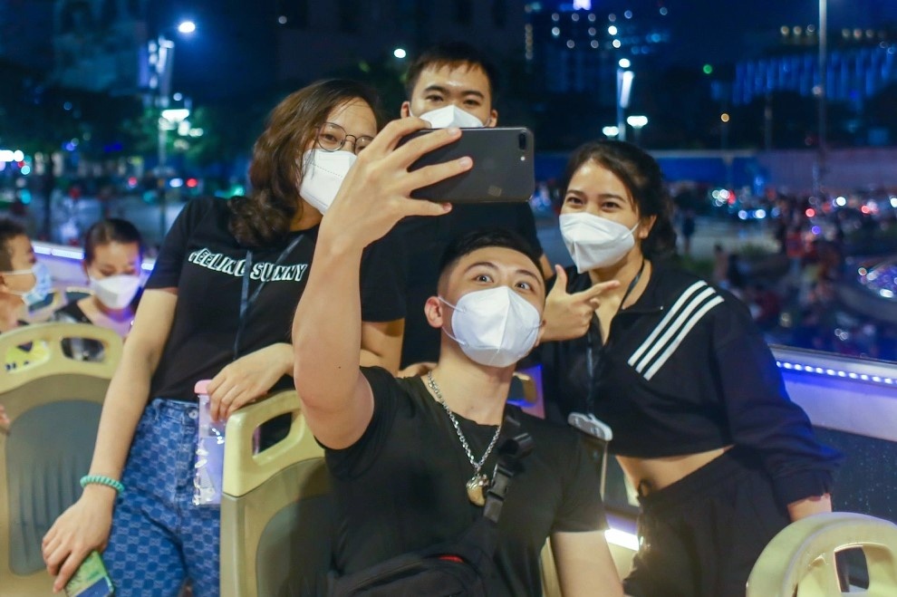 TP.HCM giao cac nganh nghien cuu mo dan cac hoat dong con lai hinh anh