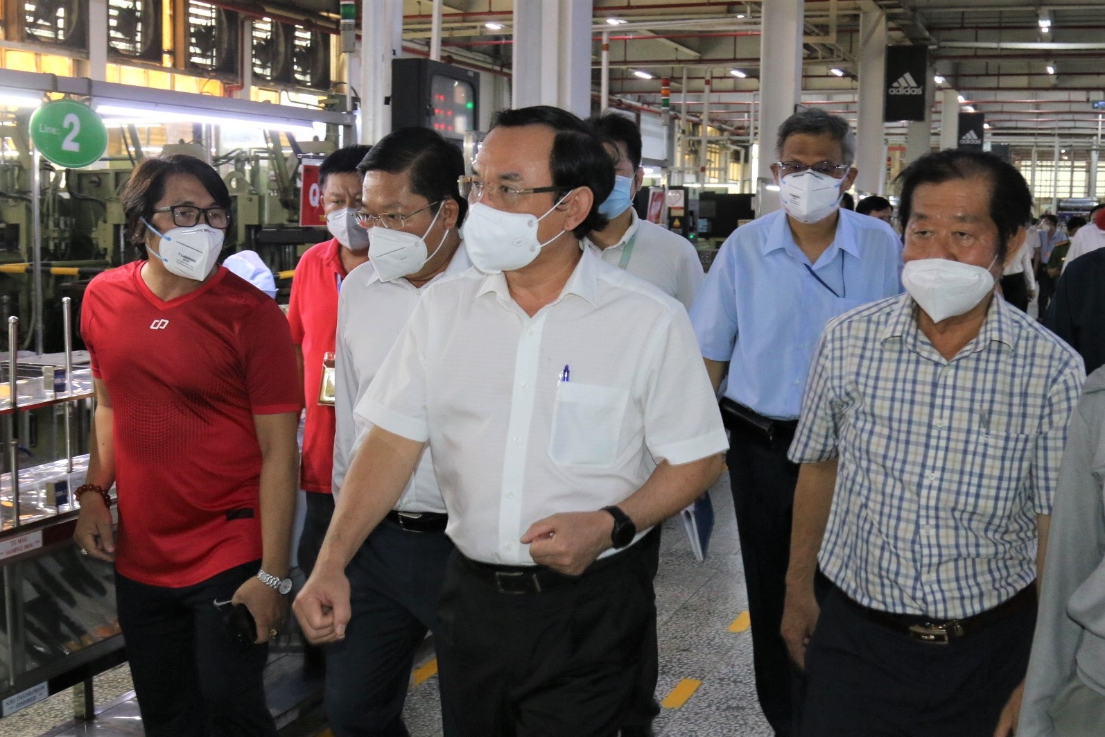 PouYuen thieu lao dong anh 1