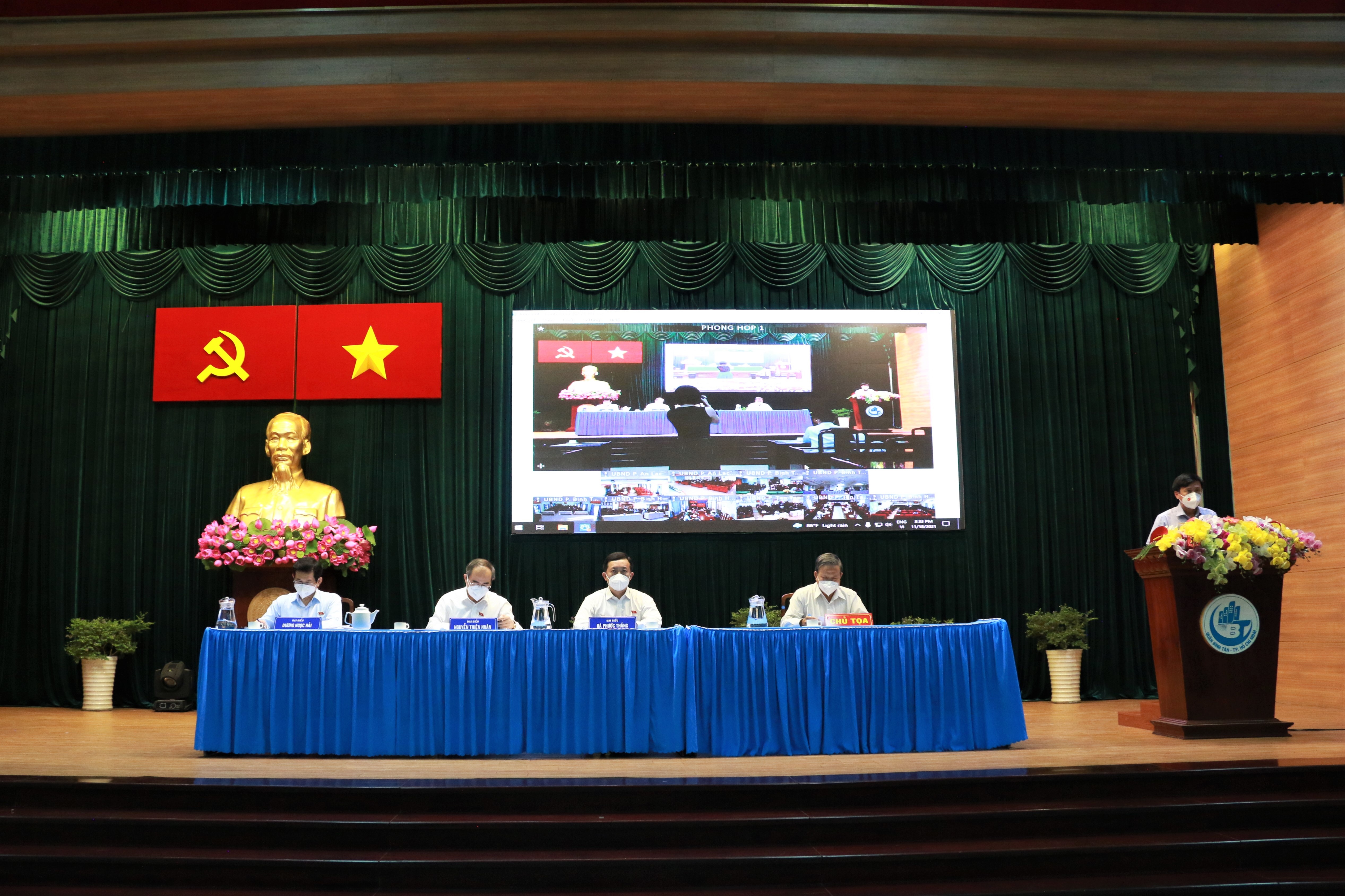 tiep xuc cu tri TP.HCM anh 1