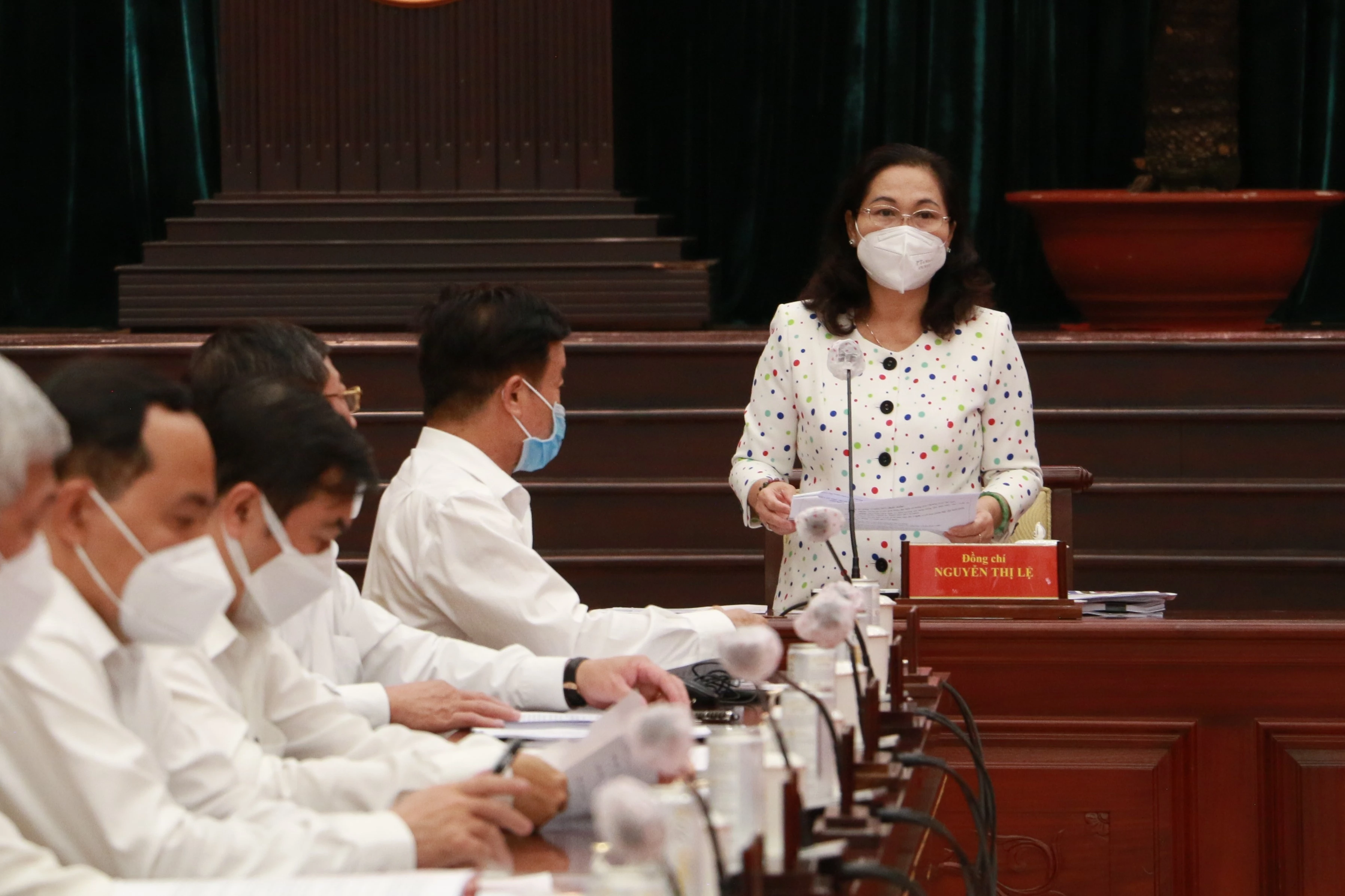 Phuc hoi kinh te TP.HCM anh 2