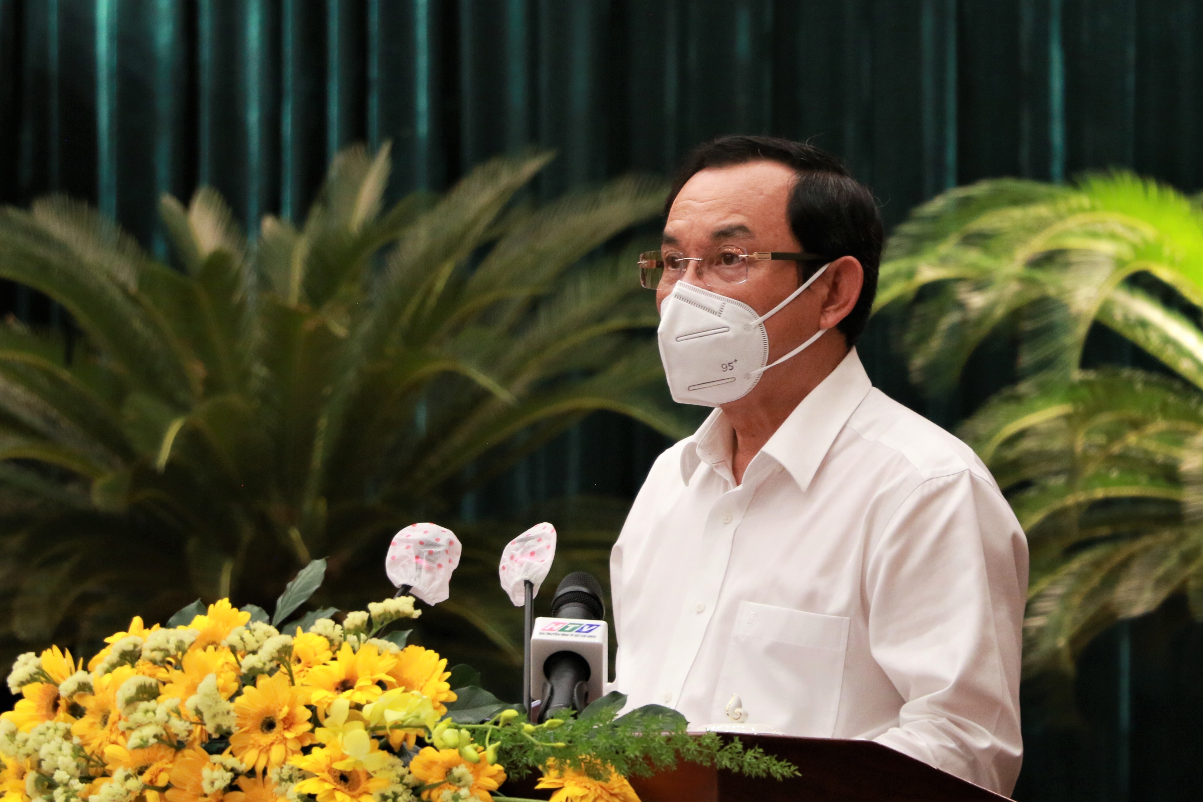 Phuc hoi kinh te TP.HCM anh 1