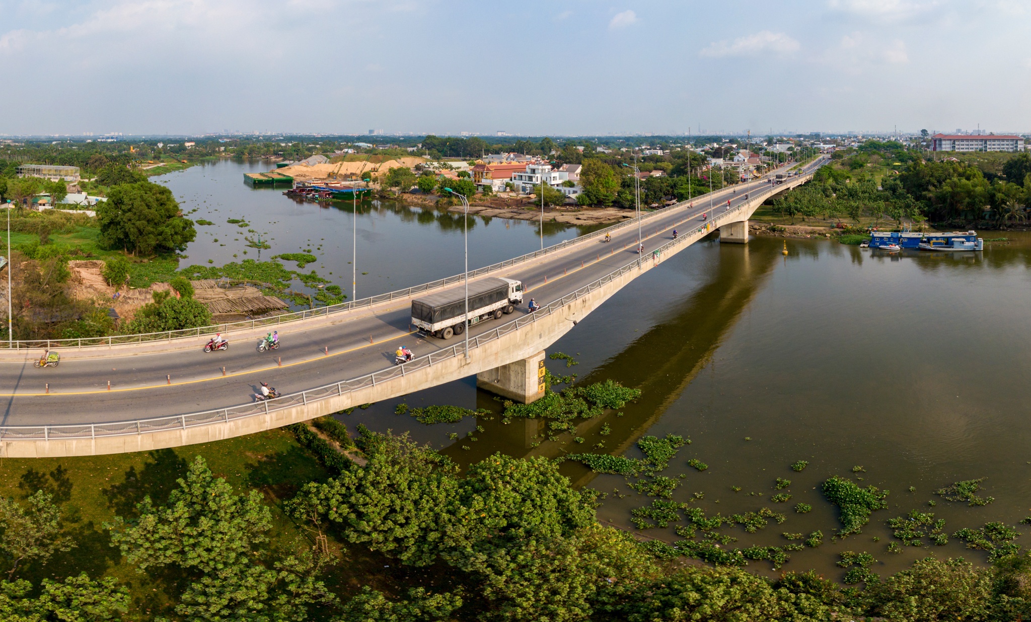 phuc hoi kinh te TP.HCM anh 5