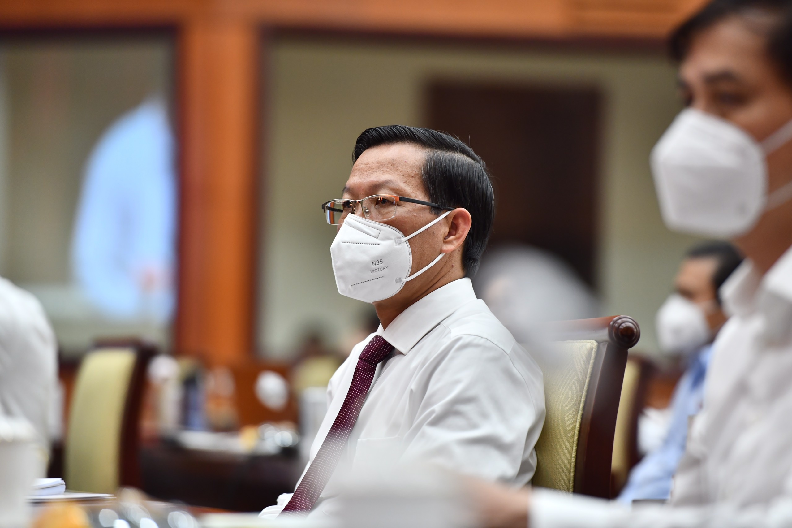 phuc hoi kinh te TP.HCM anh 2