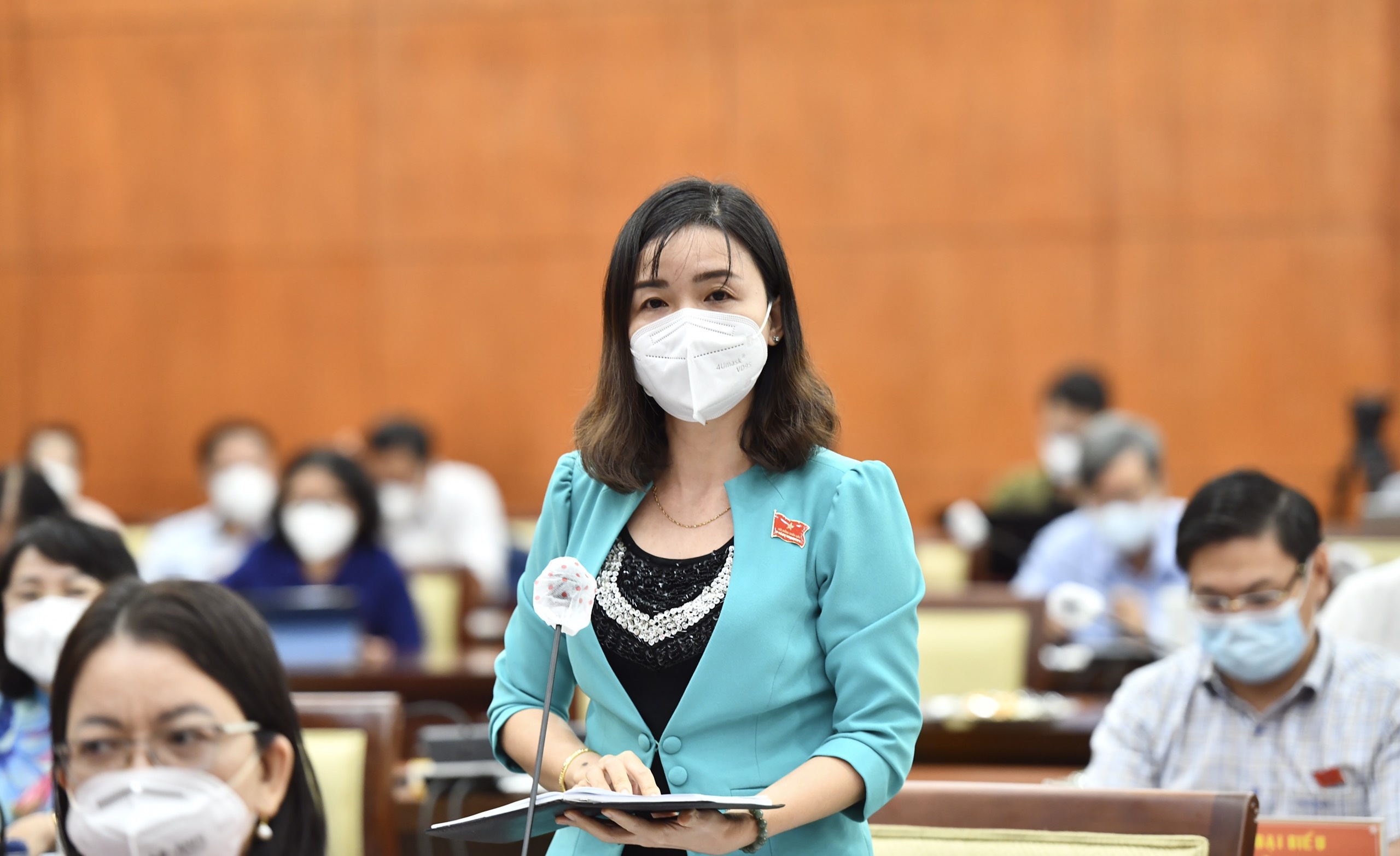 chat van Chu tich Phan Van Mai anh 6