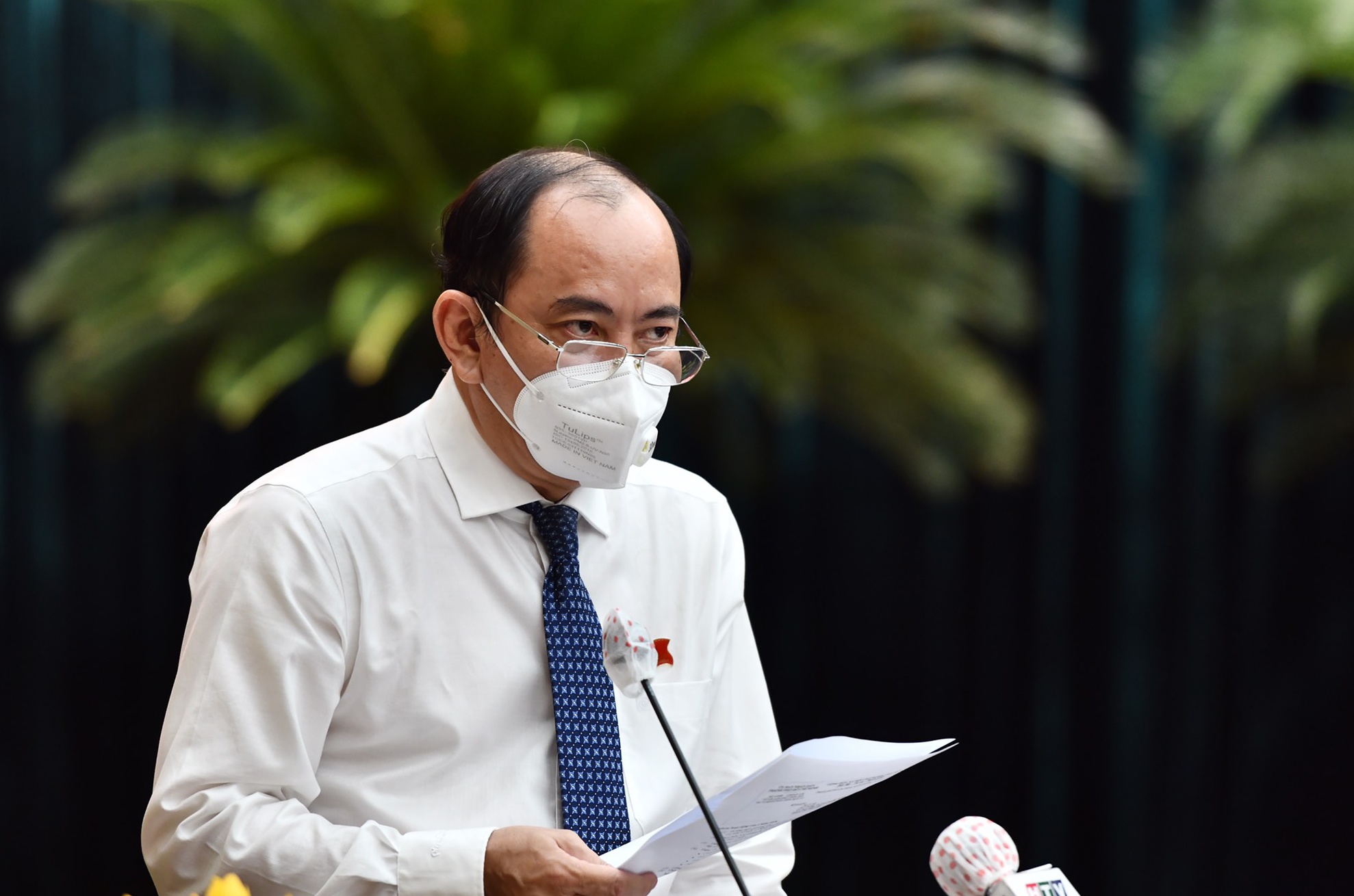 Thuoc dieu tri Covid-19 se duoc ban dai tra khi san xuat trong nuoc hinh anh