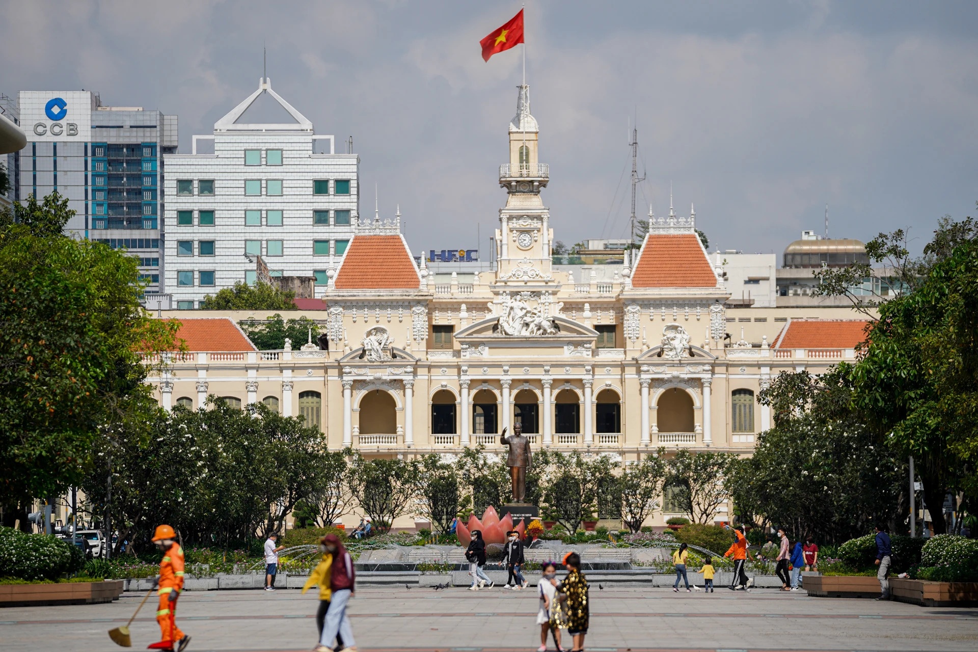 phan cap phan quyen cho TP.HCM anh 1