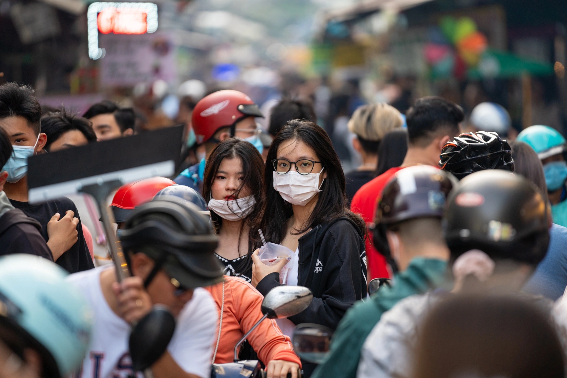 Quan 10 tang cap do dich, chuyen thanh 'vung cam' hinh anh