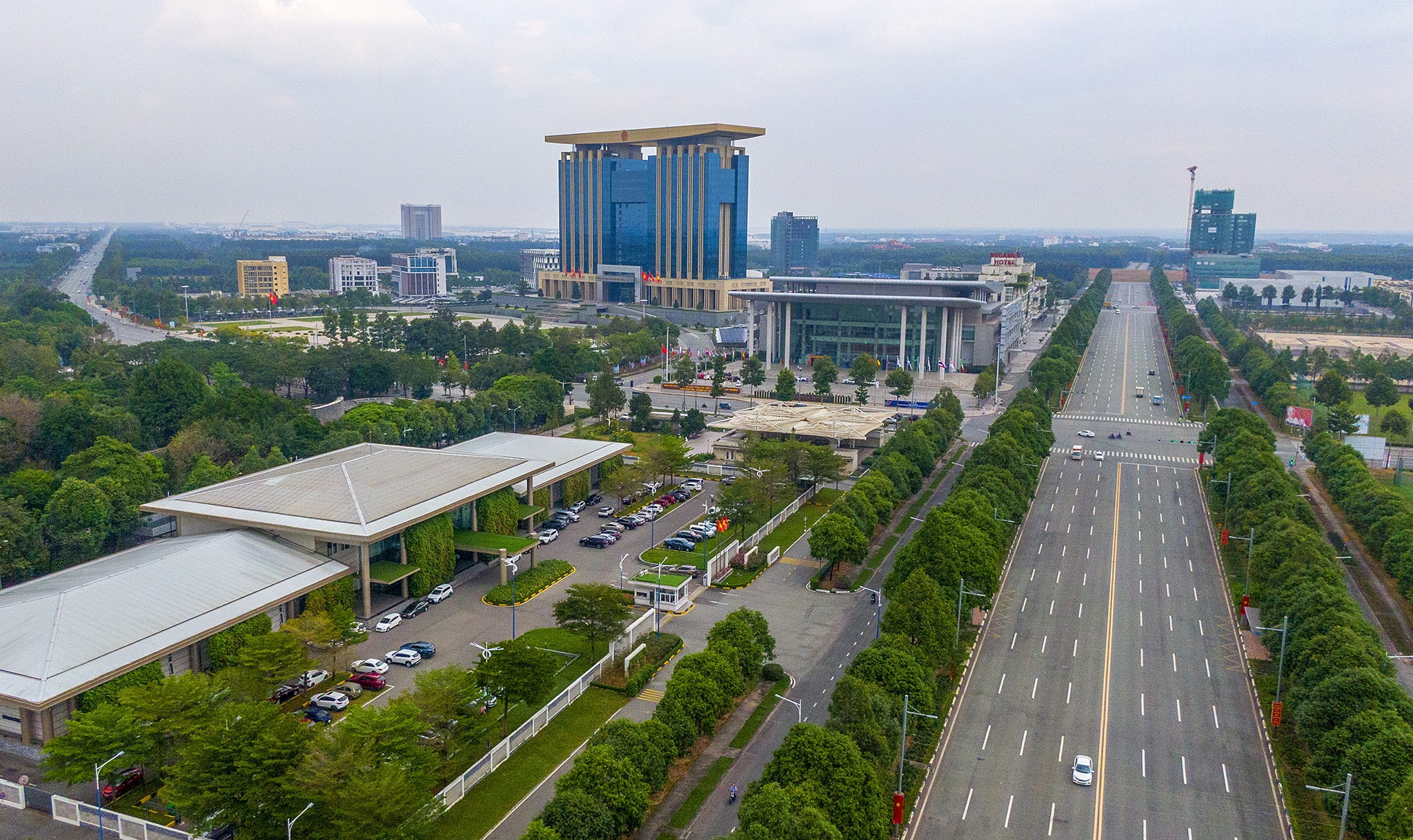 Binh Duong 25 nam tai lap anh 3