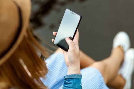 Mao danh Bi thu Hai Phong, nhan tin muon hang tram trieu dong hinh anh