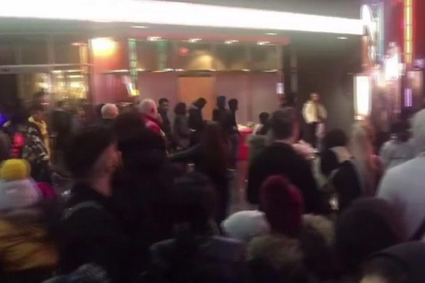 Bang dang Anh hon chien bang ma tau khien phim bi dung chieu hinh anh