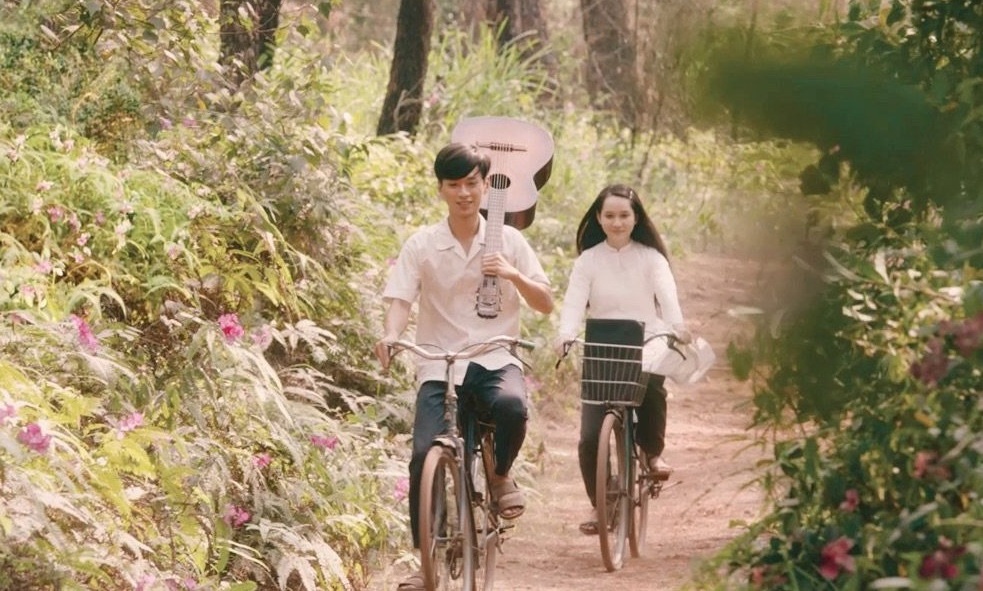 review phim Mat biec anh 2