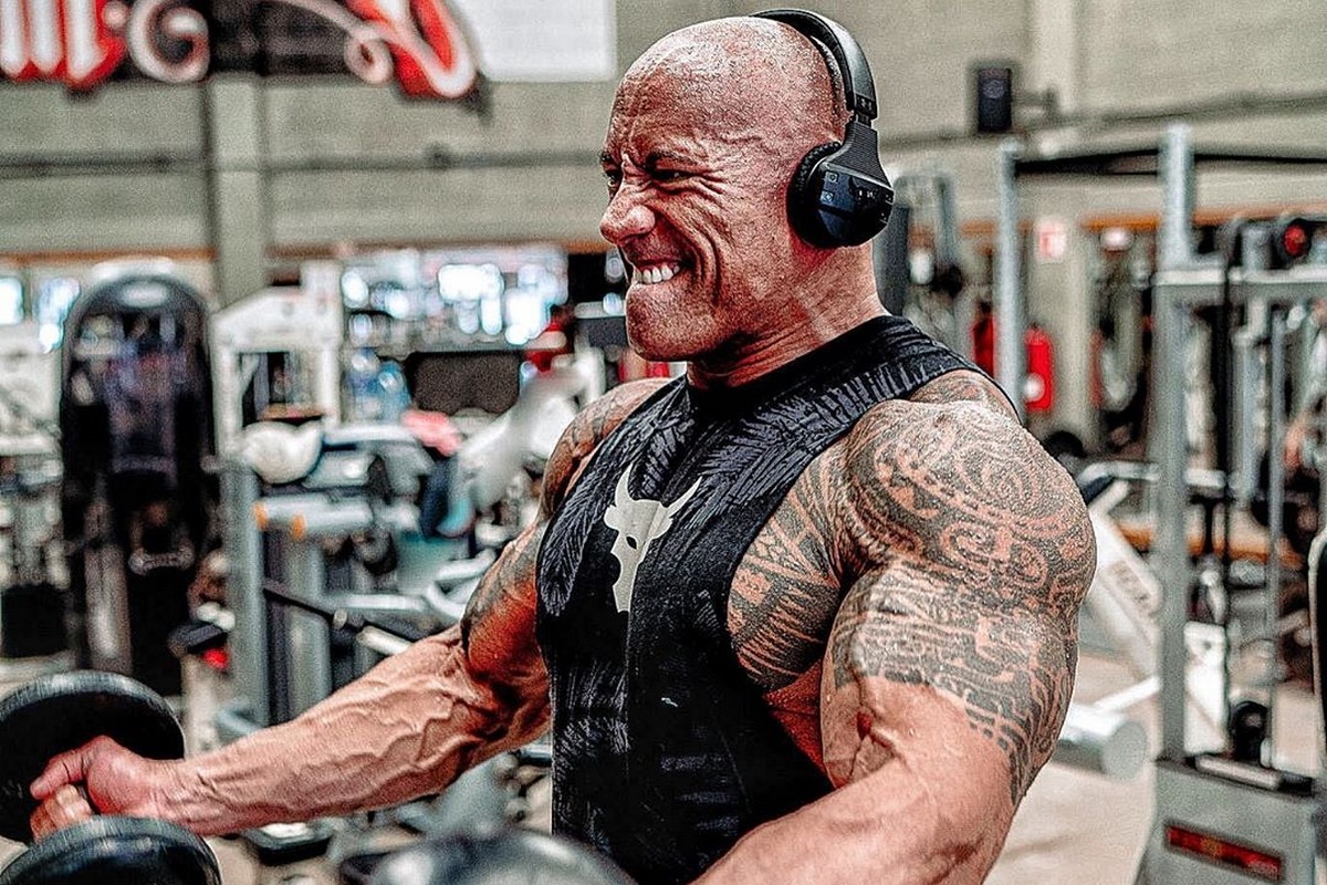 The Rock khoe anh luyen tap co bap cho vai sieu anh hung Black Adam hinh anh