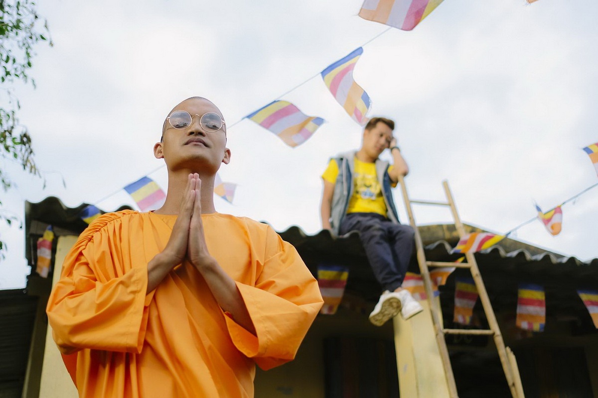 review phim 30 chua phai Tet anh 2