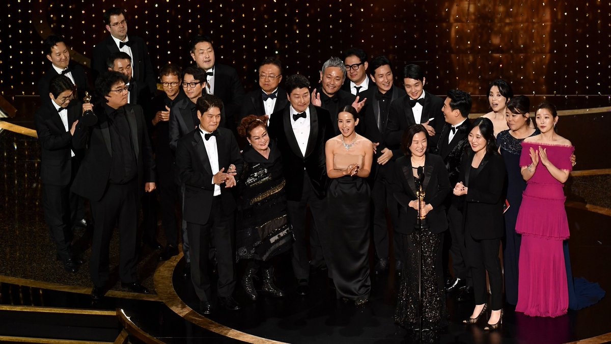 Giay phut ‘Ky sinh trung’ duoc xuong ten Phim hay nhat tai Oscar 2020 hinh anh