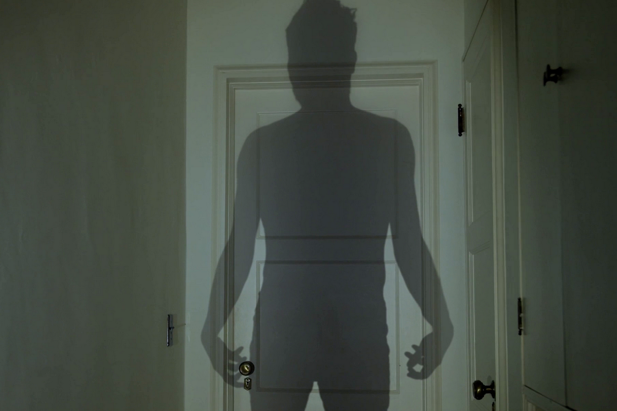 Phim kinh di ngan ‘Shadowed’ hinh anh