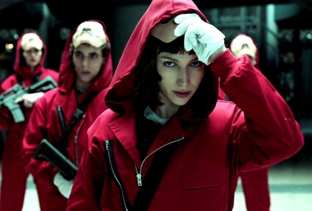 Nhung guong mat gay uc che trong mua 4 phim cuop nha bang Tay Ban Nha hinh anh