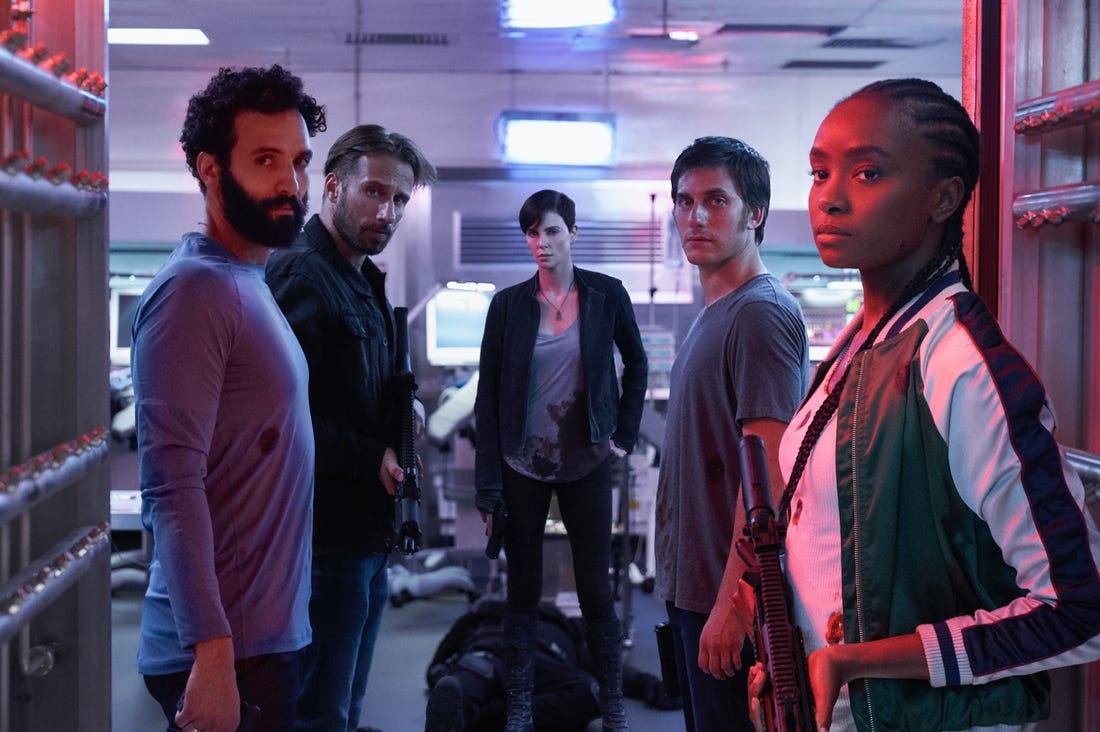 review phim Old Guard anh 2