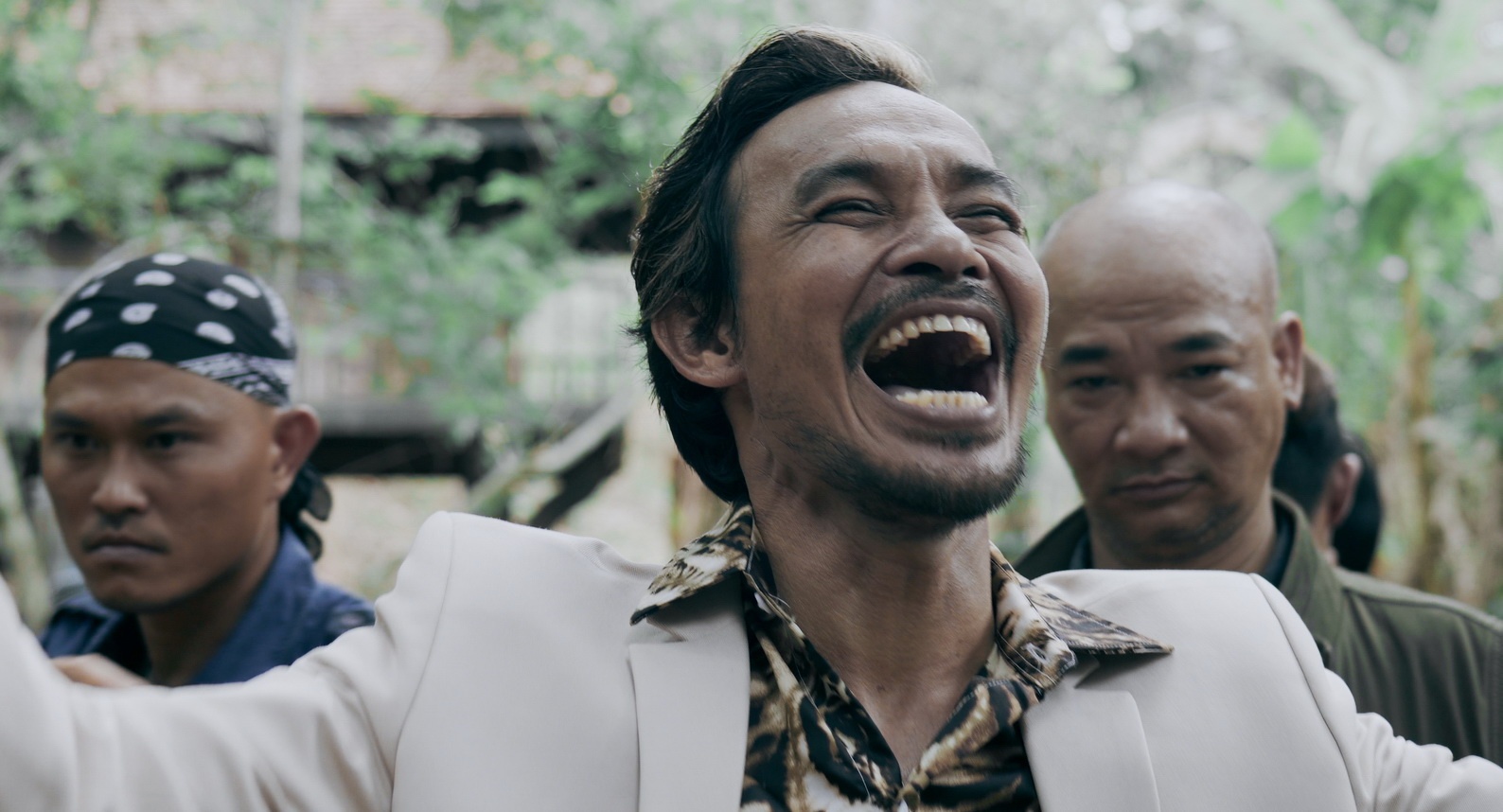 review phim dinh mu suong anh 3