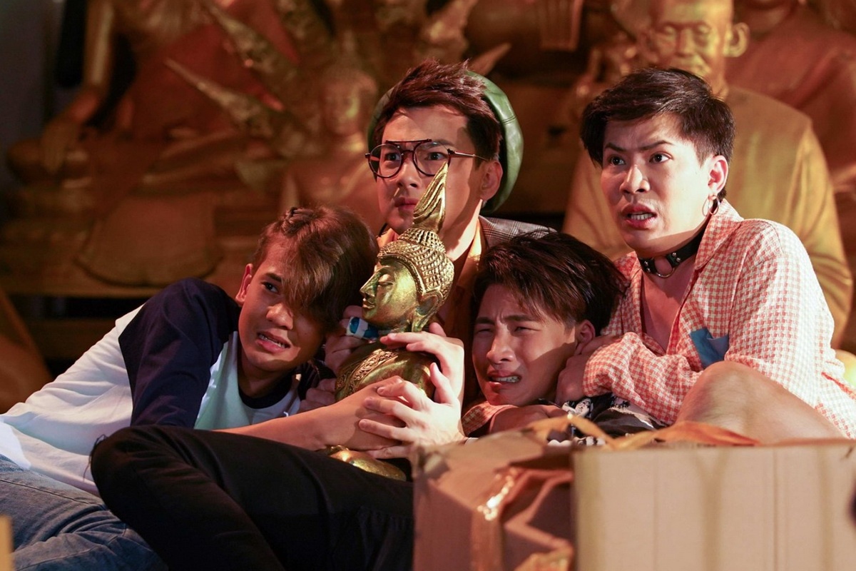 ‘Hai nham’ an khach cung la van nan cua dien anh Thai hinh anh