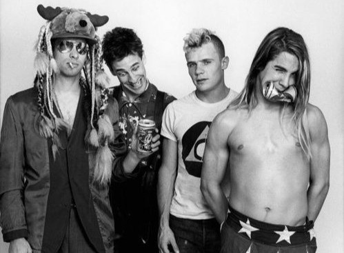 Cuu thanh vien nhom Red Hot Chili Peppers qua doi hinh anh