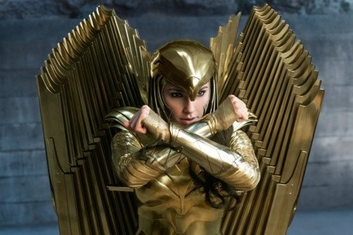 Bom tan ‘Wonder Woman 1984’ hoan chieu toi Giang Sinh hinh anh